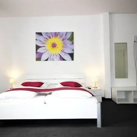 布鲁蒙汉斯酒店