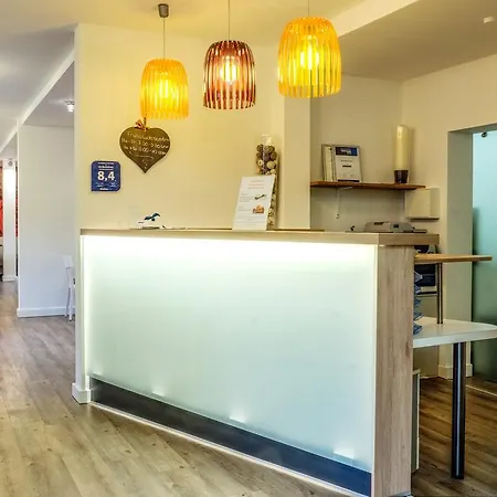 布鲁蒙汉斯酒店