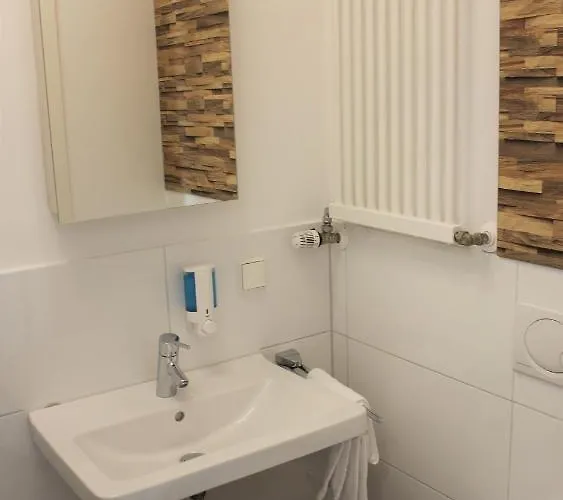 Am Blumenhaus Hotel 2*